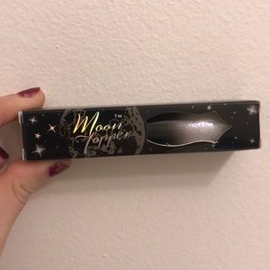 Black moon cosmetics lip gloss in Luna